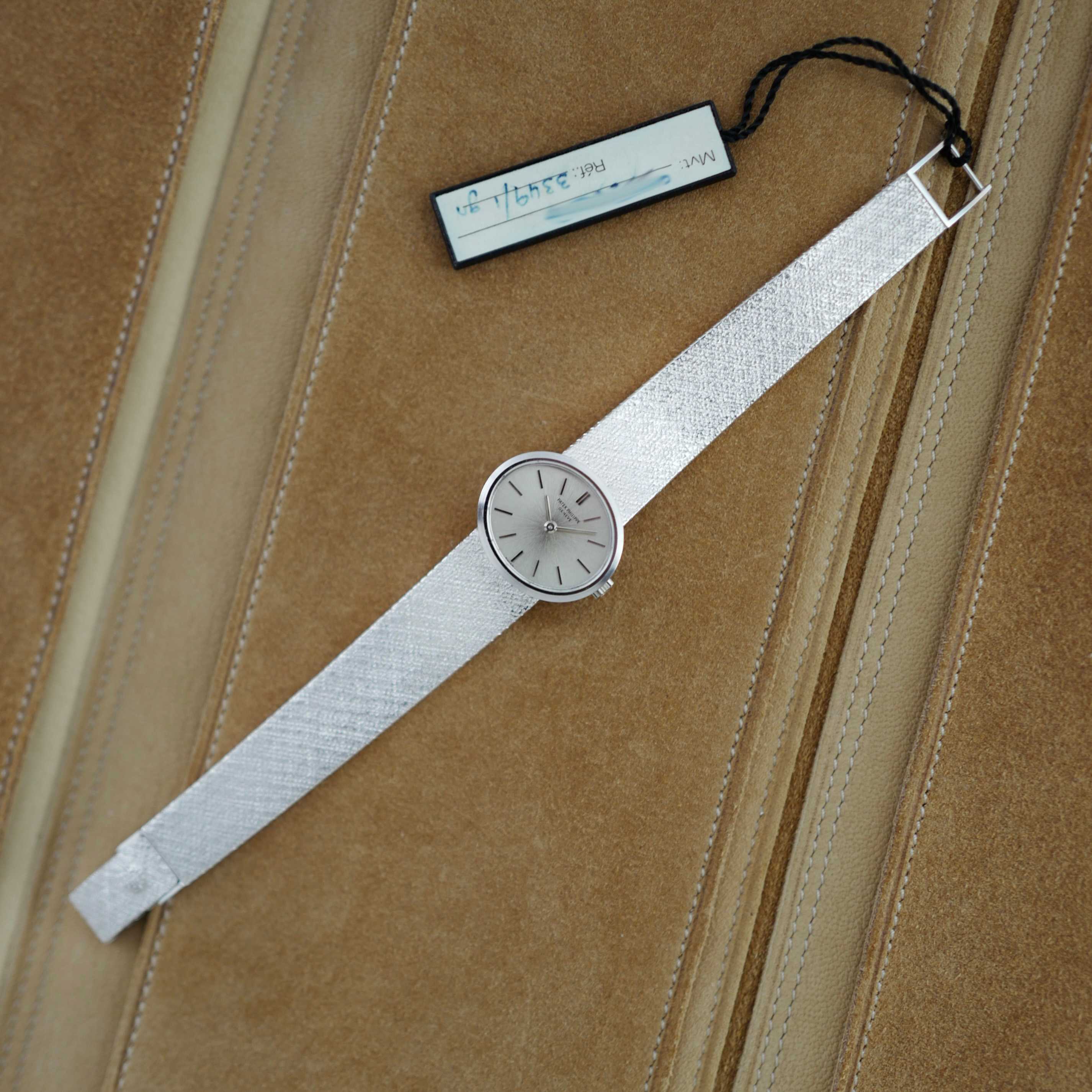 Patek Philippe White Gold Mini Ellipse Ref. 3349 - Image 3