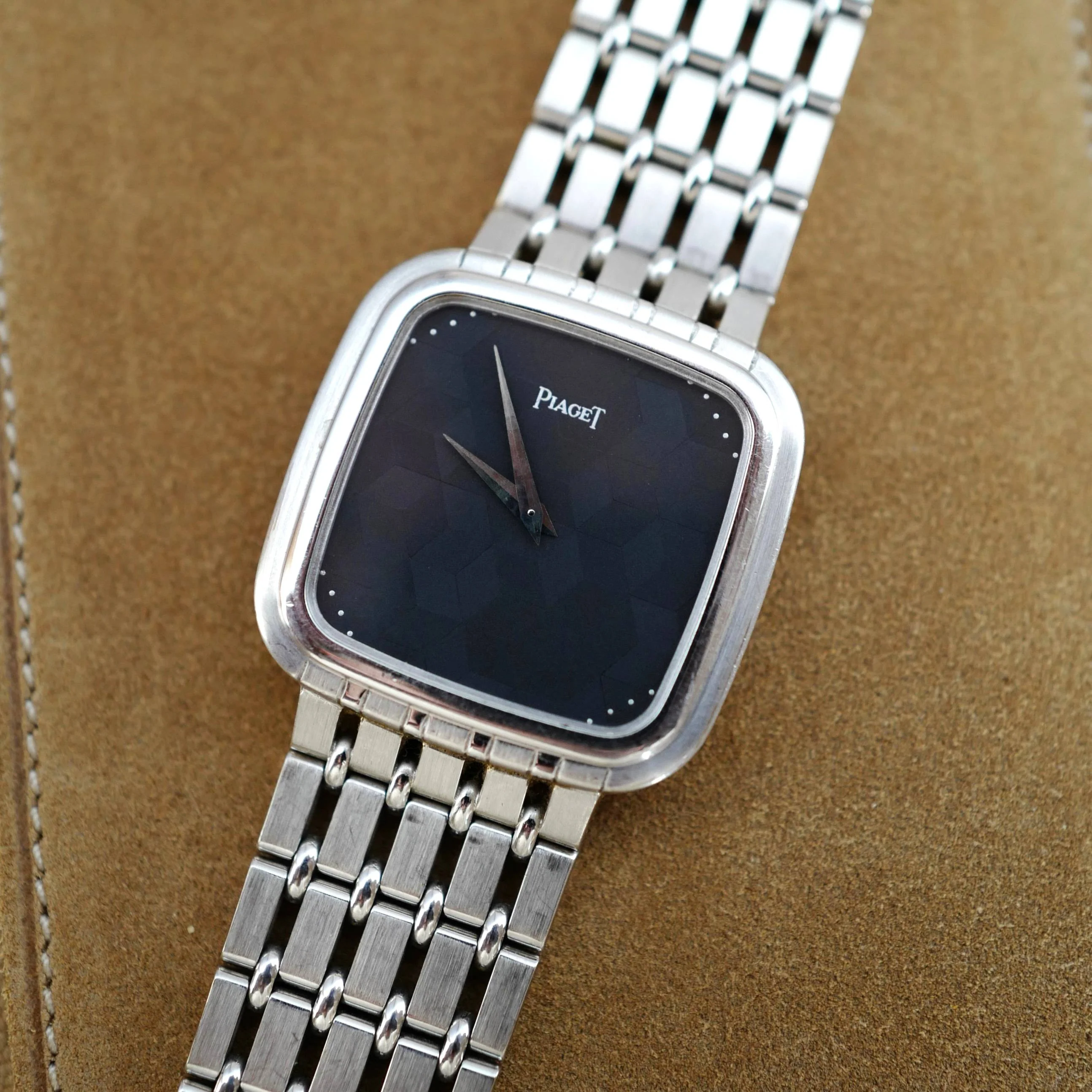 Piaget White Gold Backset Watch Ref. 7708 - Image 3