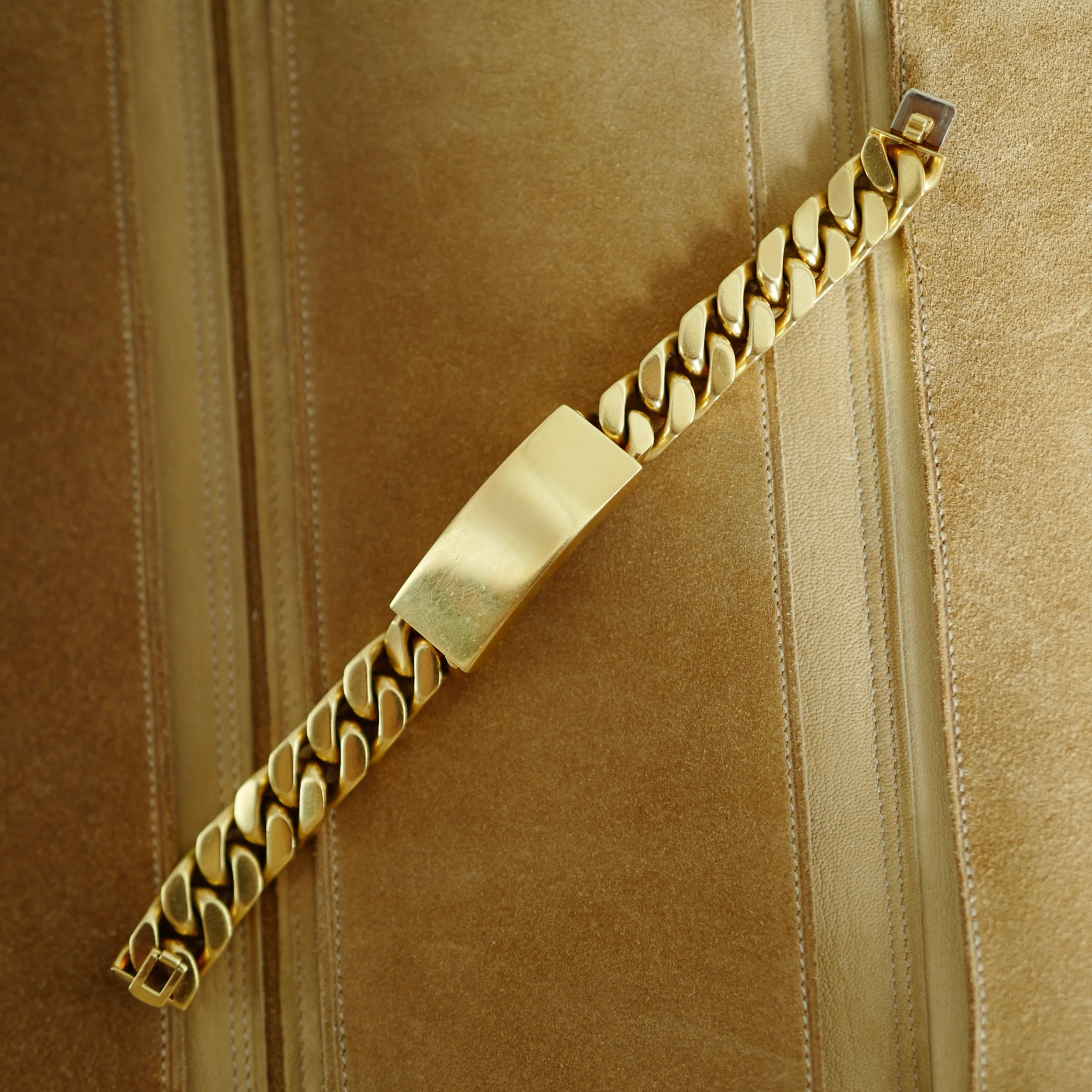 Piaget Yellow Gold ID Bracelet Cover Watch - Image 9