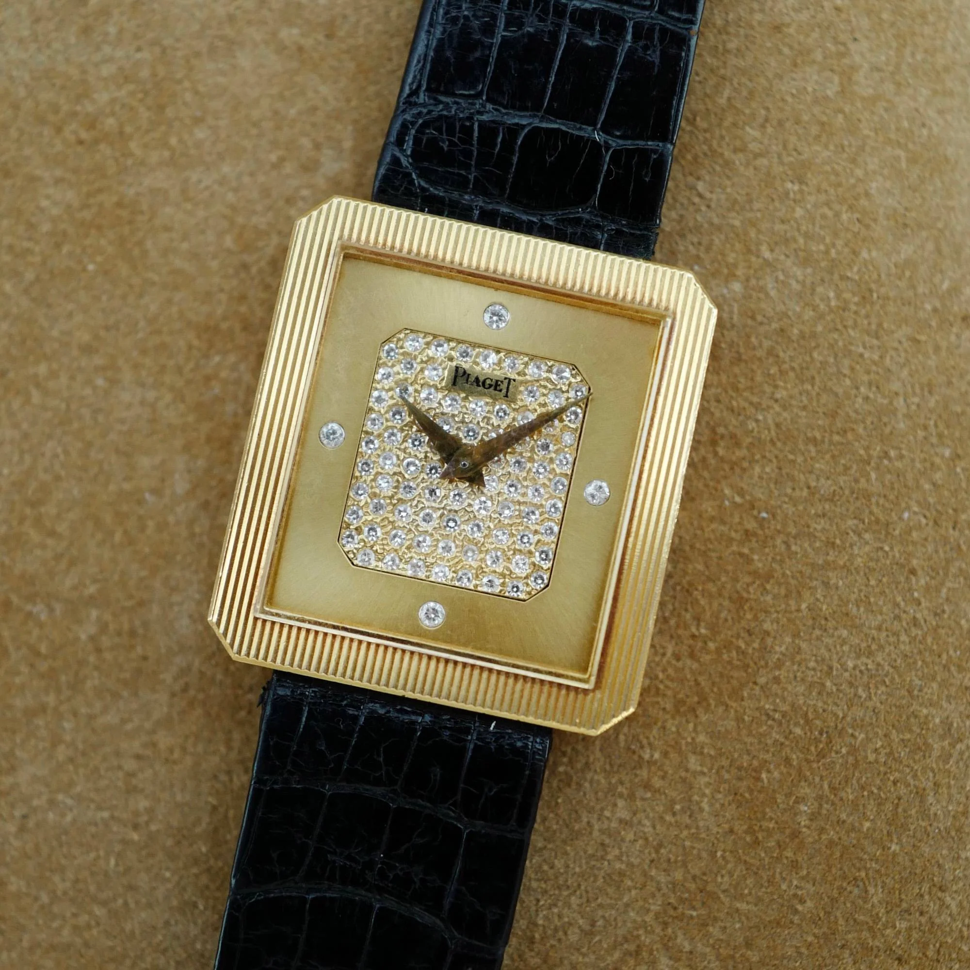 Piaget Yellow Gold Protocole Watch Ref. 9154 - Image 2