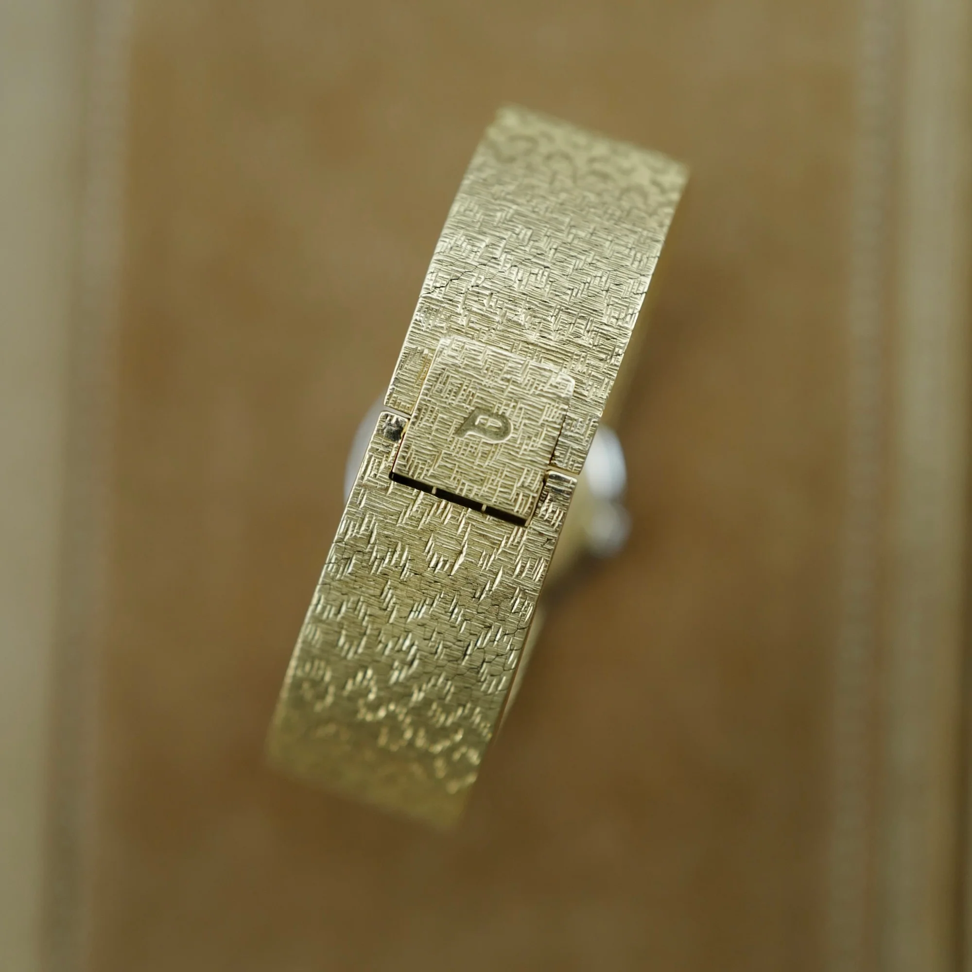 Piaget Yellow Gold Tigers Eye Diamond Watch Ref. 925 - Image 4