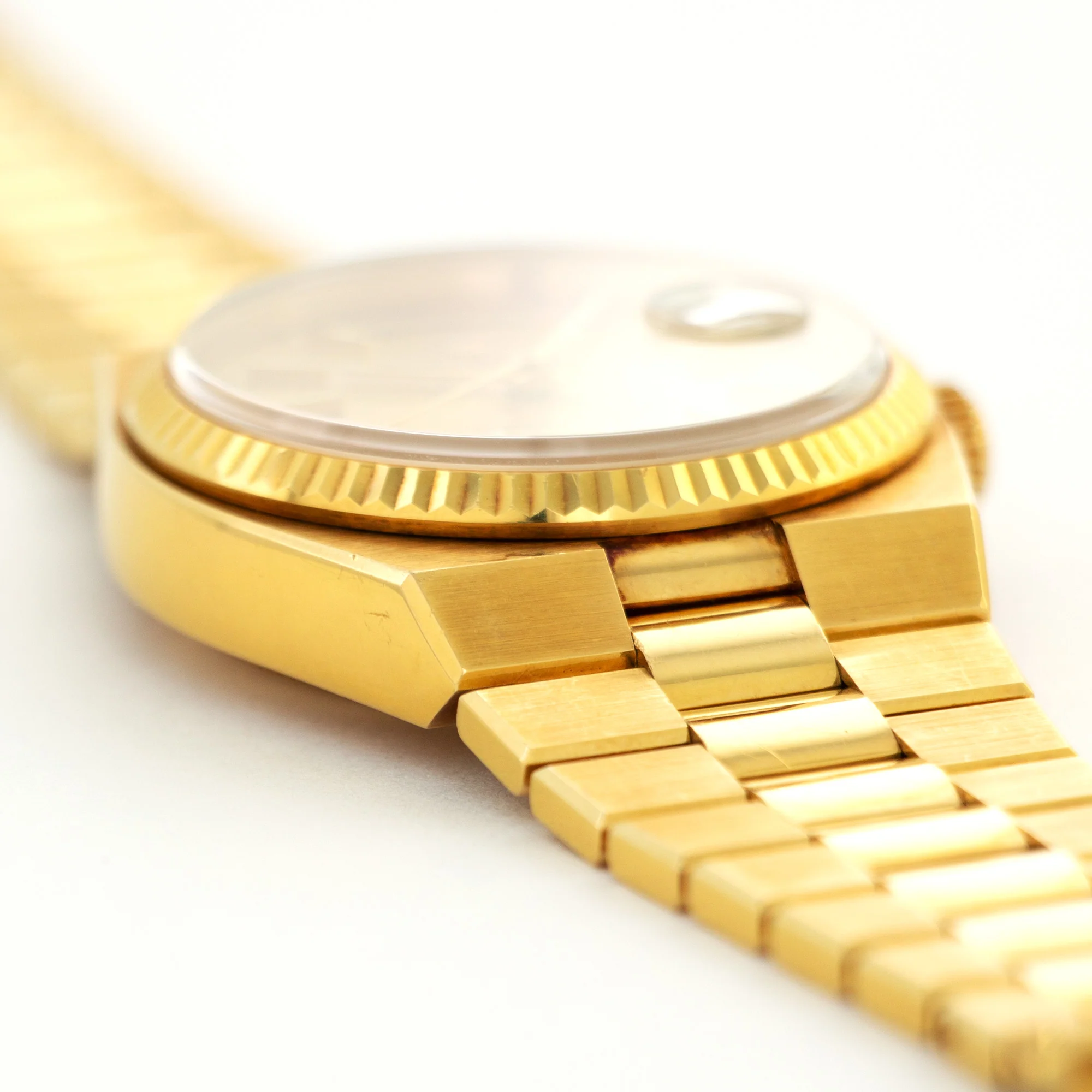 Rolex Yellow Gold Day-Date OysterQuartz Watch Ref. 19018 - Image 3