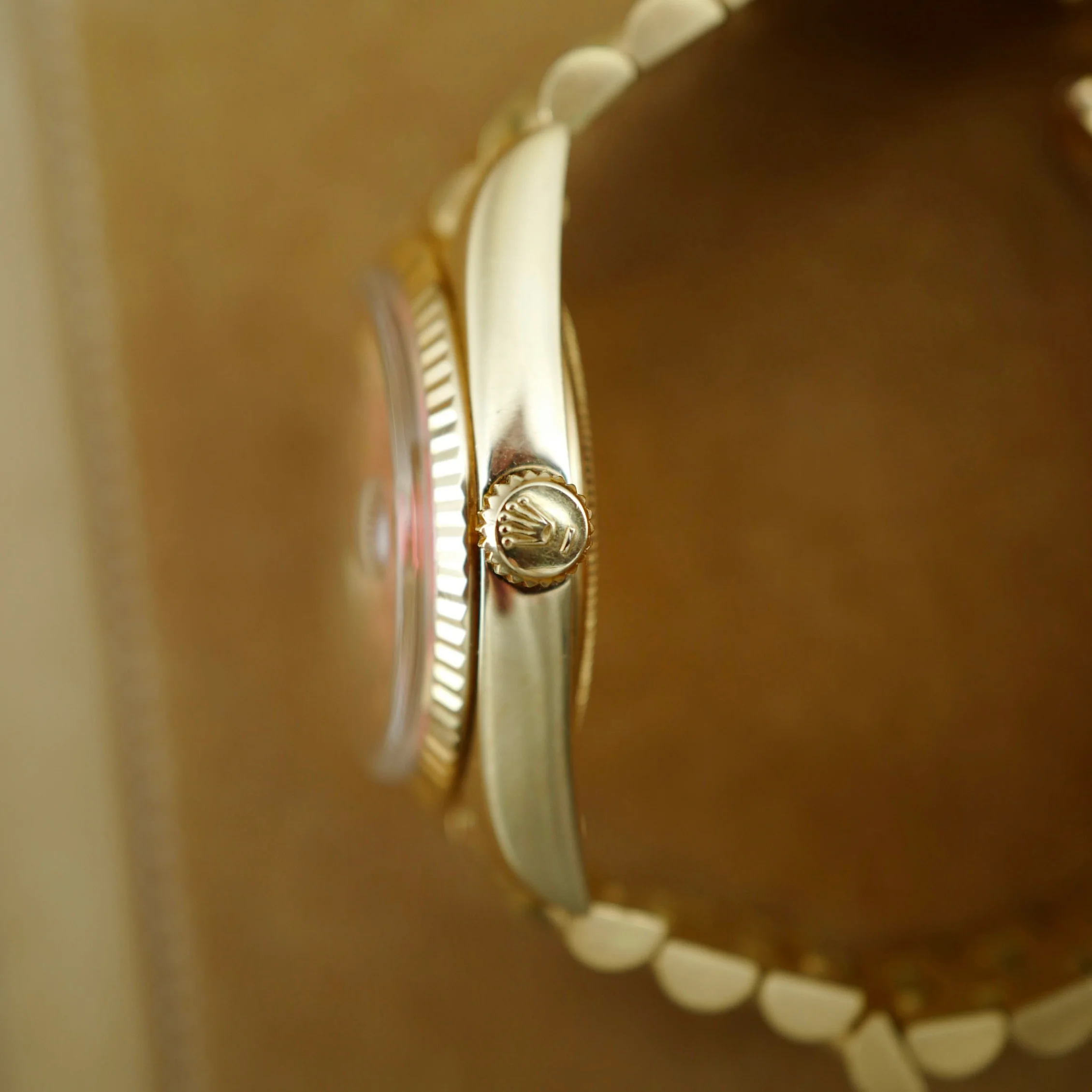 Rolex Yellow Gold Day-Date Ref. 1803 with Peach Stella Dial Retailed by Asprey - Image 9
