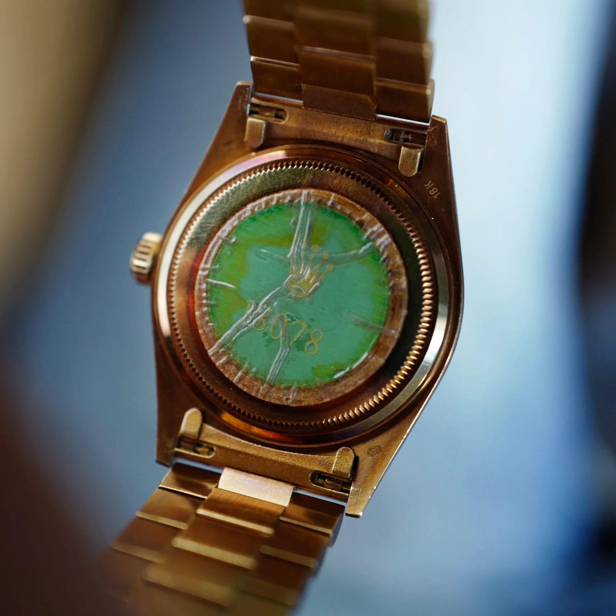 Rolex Yellow Gold Day-Date Ref. 18078 with Bark Finish and Outstanding Condition - Image 7