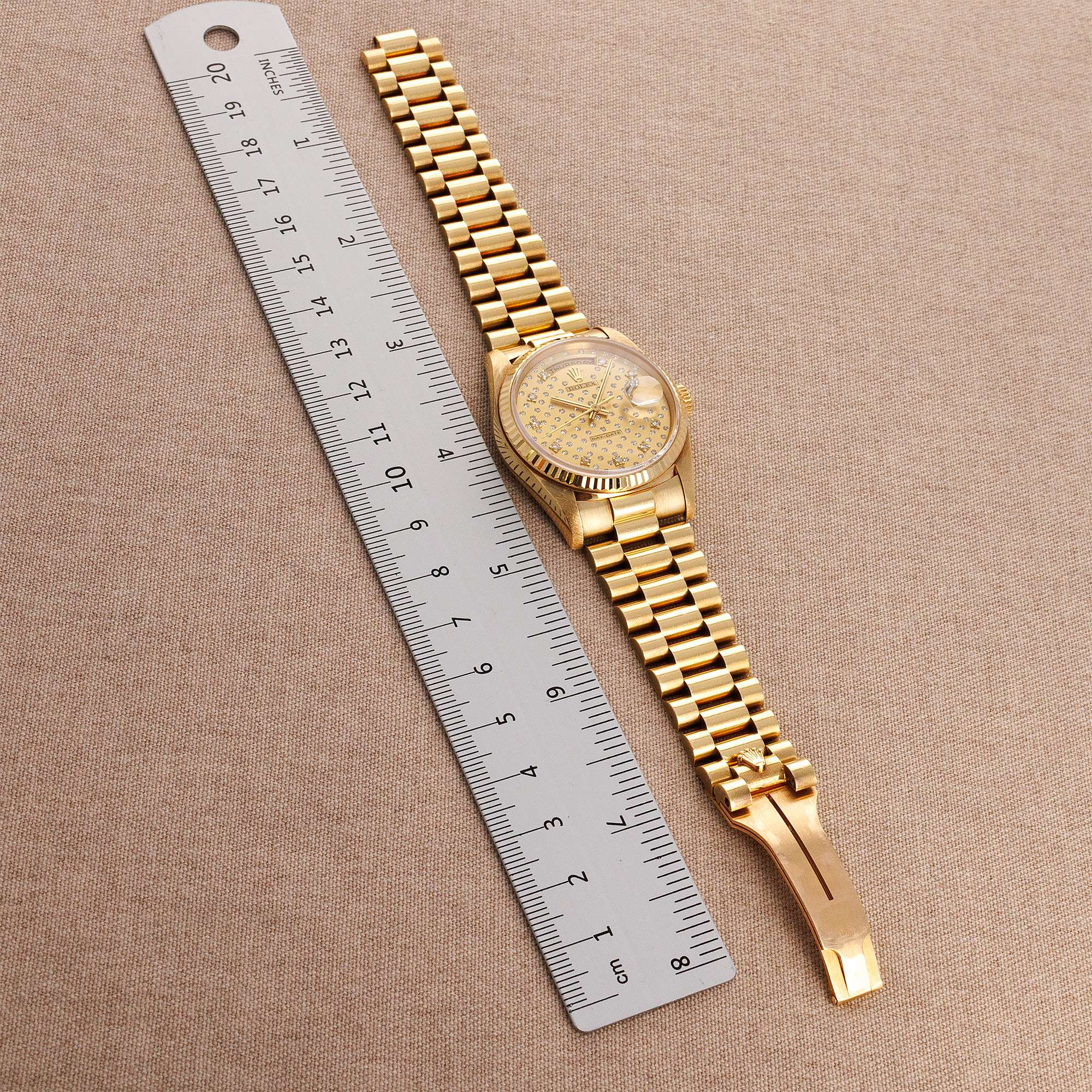 Rolex Yellow Gold Day Date Ref. 18238 with Diamond Pleidas Dial - Image 6