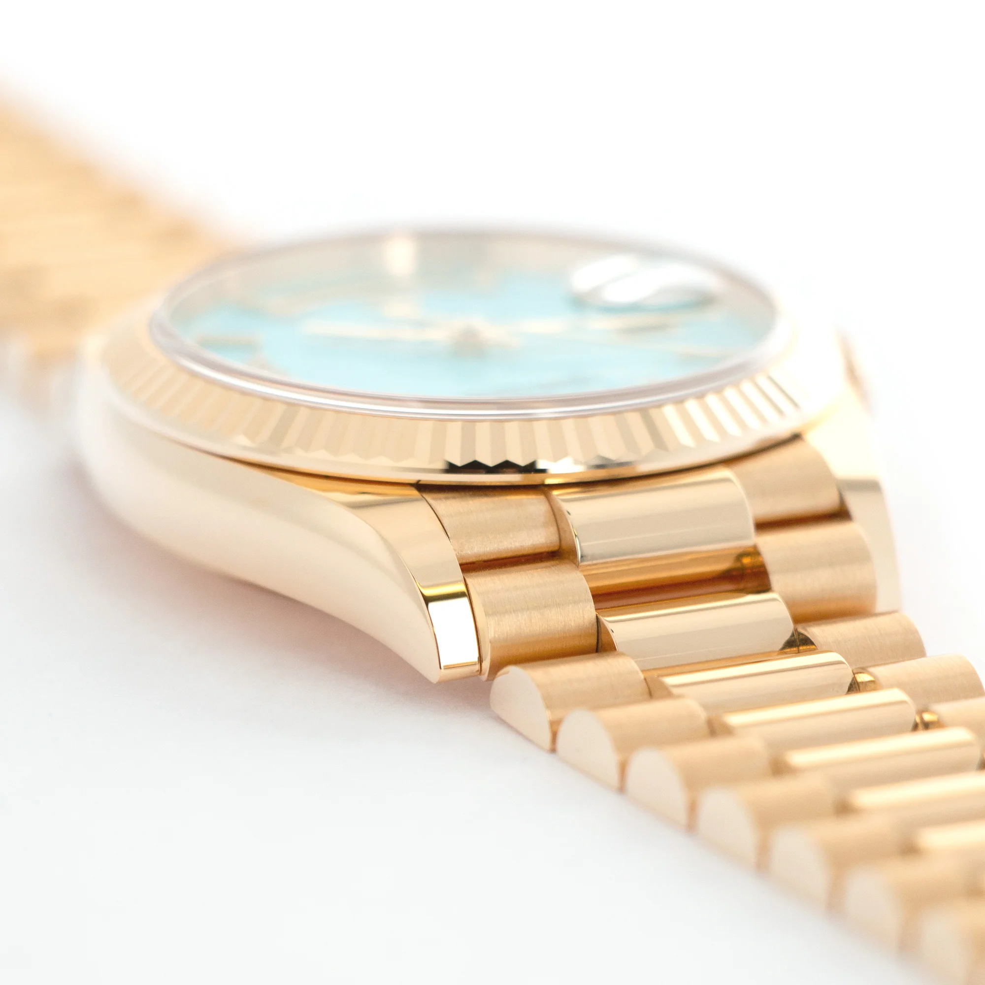 Rolex Yellow Gold Day-Date Turquoise Diamond Watch Ref. 128238 - Image 4