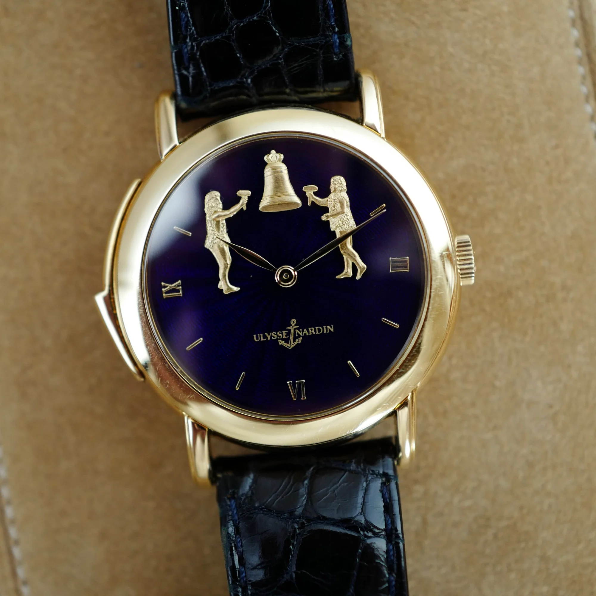 Ulysse Nardin Yellow Gold Minute Repeater Watch Ref. 701-22 - Image 2