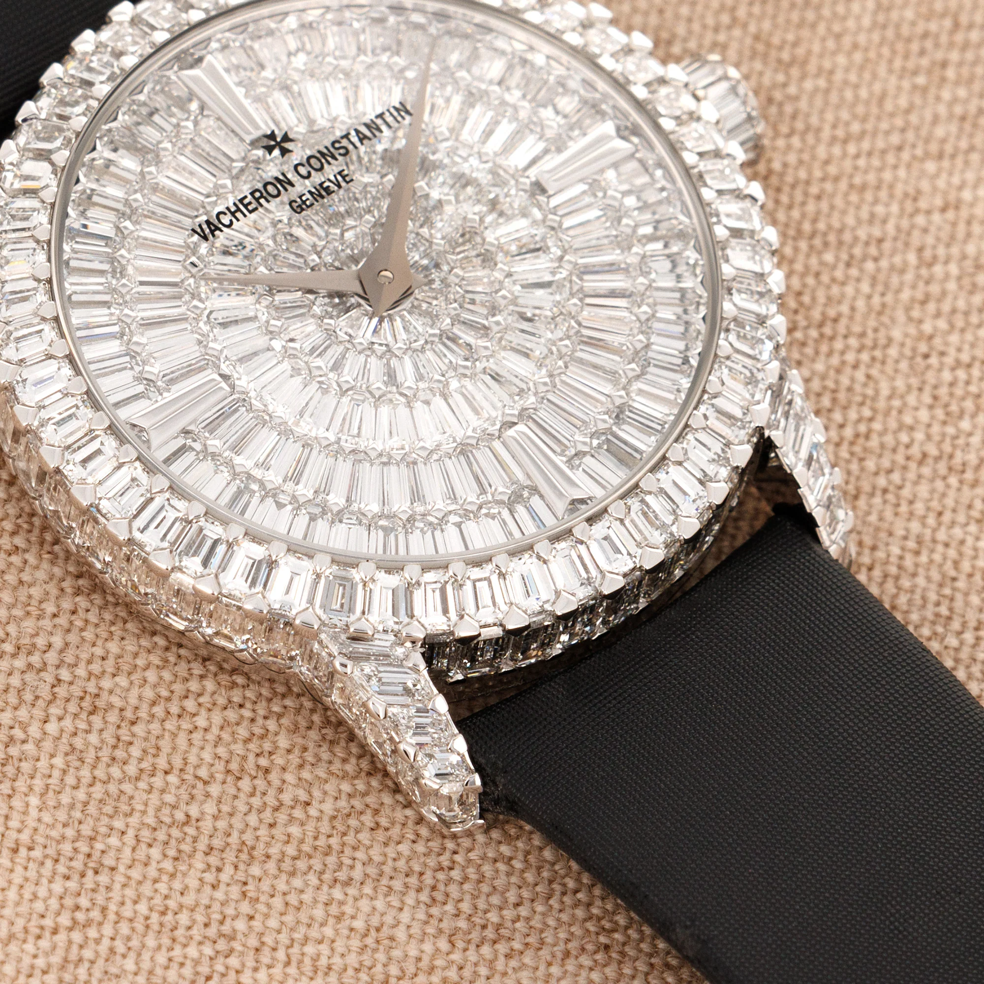Vacheron Constantin White Gold Traditionnelle High Jewellery Watch Ref. 81760 - Image 3